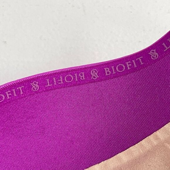 Victoria's Secret Women's Jeweled BIOFIT Push Up Bra Purple Size 32B - Picture 4 of 11